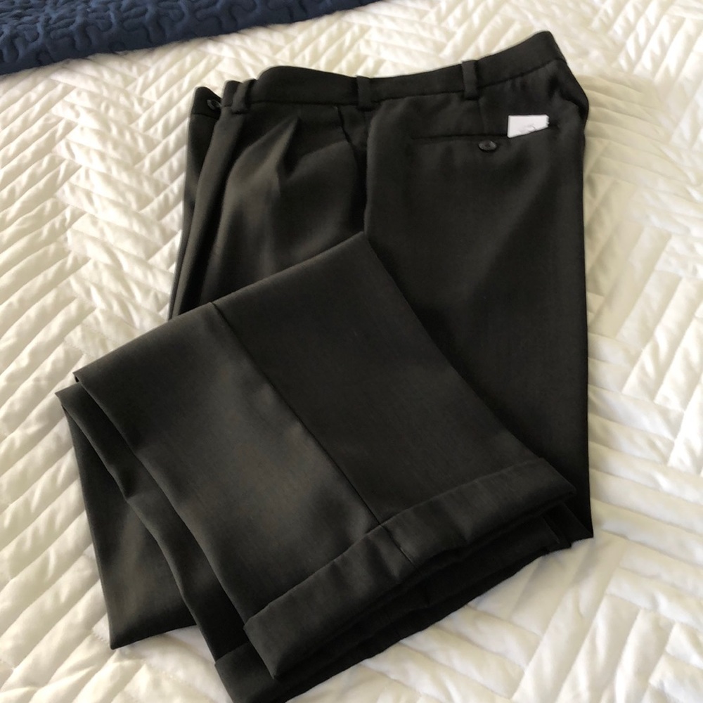 Mens dress pants black size 33x34 Perry Ellis
